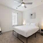 Modern Nulu 2Br Cozysuites 09