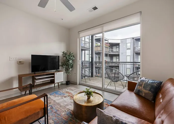 Modern Nulu 2Br Cozysuites 09