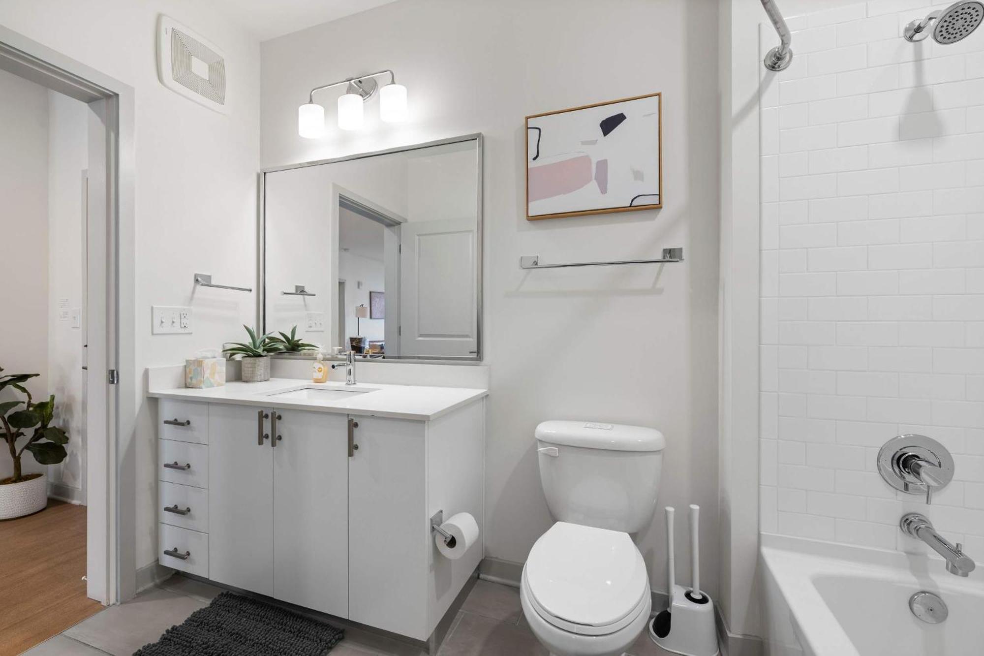 Modern Nulu 2br Cozysuites 09 Apartment Louisville