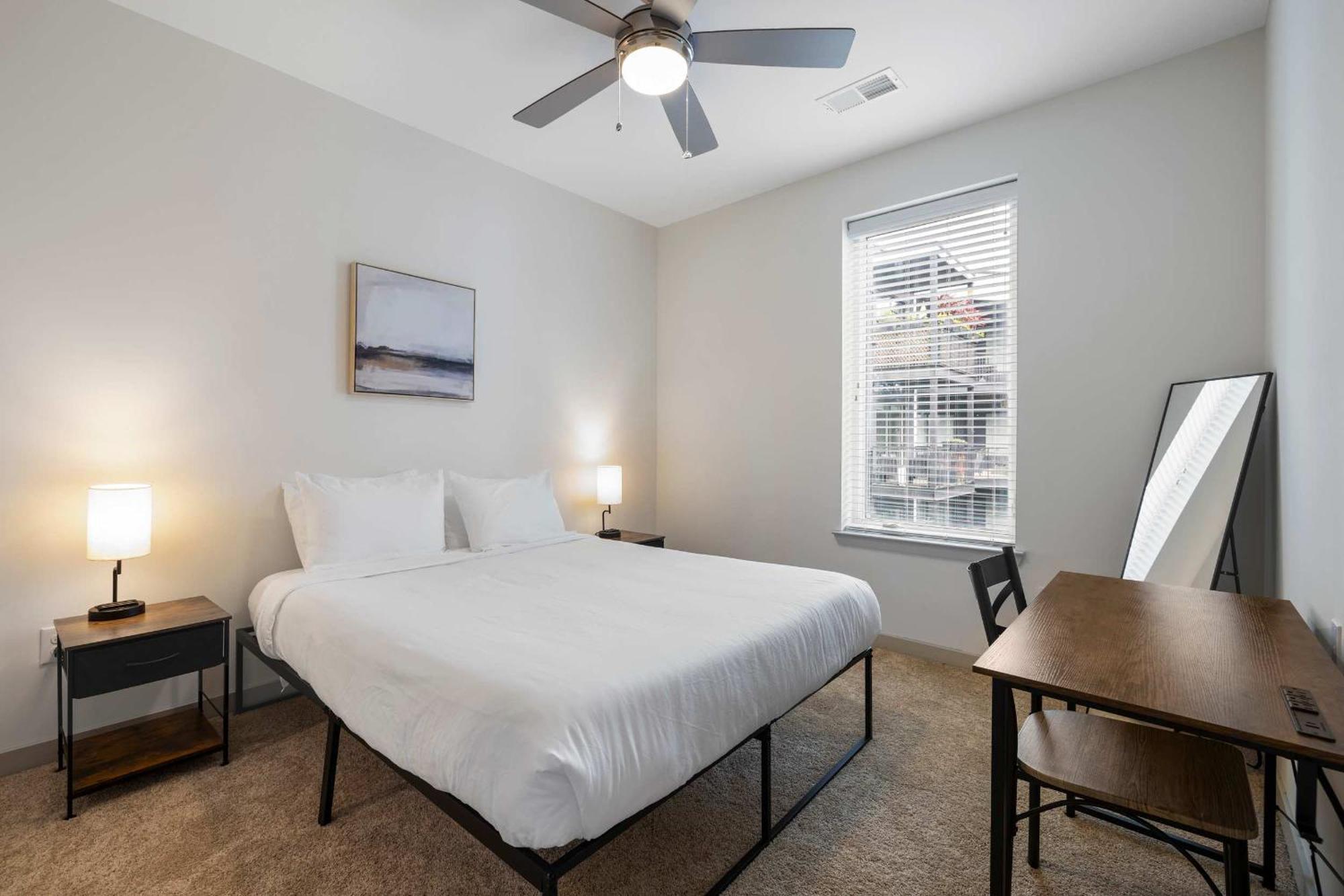 Modern Nulu 2br Cozysuites 09 * Louisville
